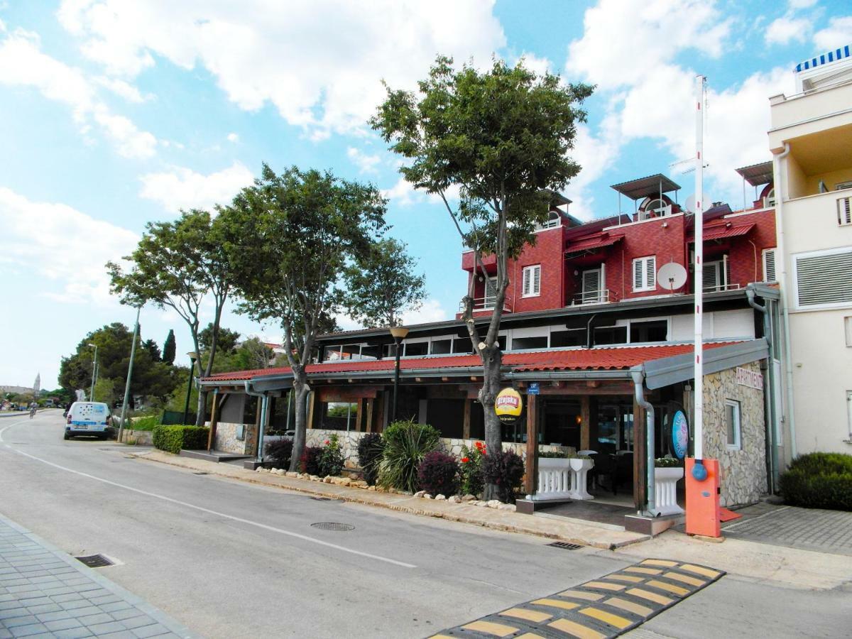 טוראני Blue Wave Apartments מראה חיצוני תמונה